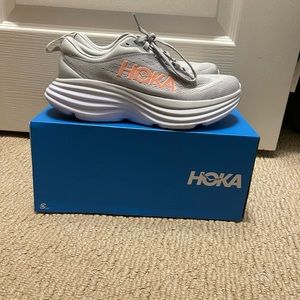Hoka women’s bondi 8 wide size 7 grey and light pink